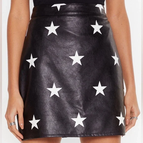 Nasty Gal Star Skirt - Picture 1 of 4